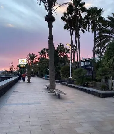 Bonito Duplex Con Piscinas Junto A La Playa Apartment