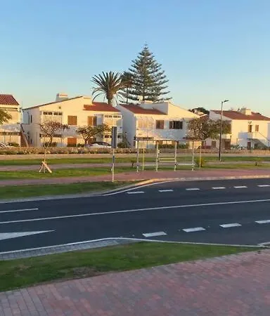 Bonito Duplex Con Piscinas Junto A La Playa Apartment *