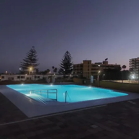 Bonito Duplex Con Piscinas Junto A La Playa Apartment *